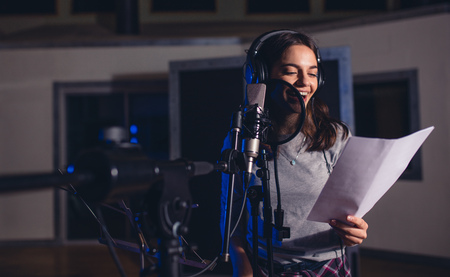 Musiker besorgt es seiner Frau im Tonstudio Musiker besorgt es seiner Frau im Tonstudio